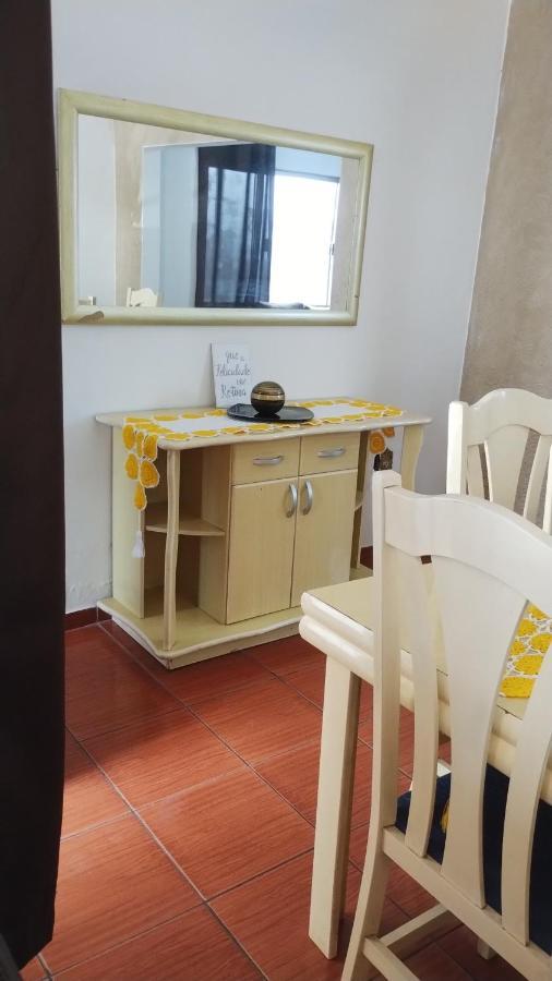 Casa Completa Com 03 Quartos A Um Quarteirao Da Basilica Nacional Holiday home *